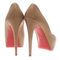 مملوكة مسبقًا حذاء كريستيان لوبوتان مس كليشي كعب مرتفع جلد بيج مقاس 39