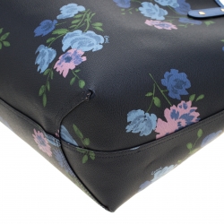 مملوكة مسبقًا حقيبة يد كوتش سيتي ريفرسيبل كانفاس مقوى شهير وطباعة زهور بيج/ كحلية