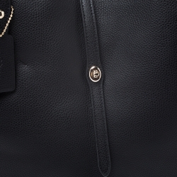 مملوكة مسبقًا Coach Black Pebbled Leather Market Tote