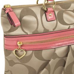 Pre Owned Coach Daisy Signature Coral Tote