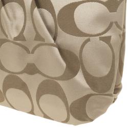 Pre Owned Coach Red Trim Daisy Signature Tote