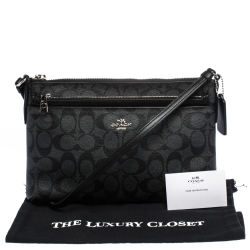 مملوكة مسبقًا حقيبة كروس كوتش Pop Up جلد وكانفاس مقوى شهيرة سوداء