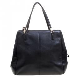 Pre Owned حقيبة كتف كوتش جلد سوداء