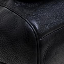 Pre Owned حقيبة كتف كوتش جلد سوداء