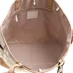 Pre Owned حقيبة يد كوتش سيتي كبيرة جلد وكانفاس مقوى بيج/ بيضاء