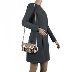 Pre Owned Coach White/Beige Signature Canvas Crossbody Bag