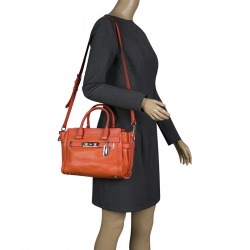 Pre Owned Coach Orange Leather Swagger 27 Carryall Tote