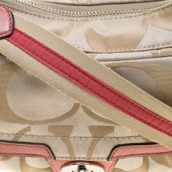 مملوكة مسبقًا Coach Beige/Pink Signature Canvas and Leather Shoulder Bag