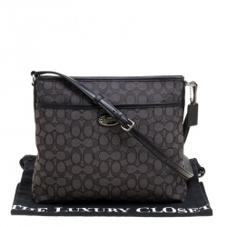 مملوكة مسبقًا حقيبة كروس كوتش كانفاس شهير رمادية داكننة