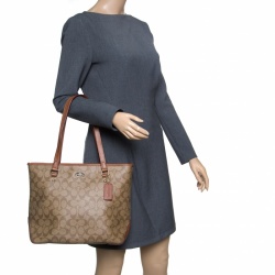 Pre Owned Coach Beige/Brown Signature Coated Canvas and Leather City Zip Top Tote