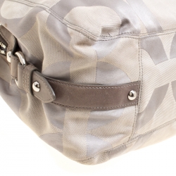 Pre Owned Coach Grey Signature Canvas Maggie Shoulder Bag