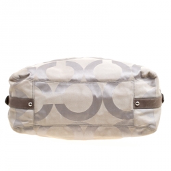 Pre Owned Coach Grey Signature Canvas Maggie Shoulder Bag