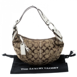 Pre Owned Coach Beige/Off White Signature Canvas Hobo