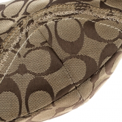 Pre Owned Coach Beige/Off White Signature Canvas Hobo