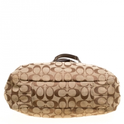 Pre Owned Coach Beige/Brown Signature Canvas Shoulder Bag