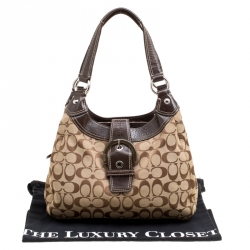 Pre Owned Coach Beige/Brown Signature Canvas Shoulder Bag