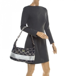 Pre Owned حقيبة كتف كوتش دنيم بنقوش الشعار زرقاء/فضية