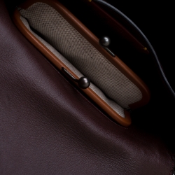 مملوكة مسبقًا Coach Beige/White Leather Crosstown Crossbody Bag