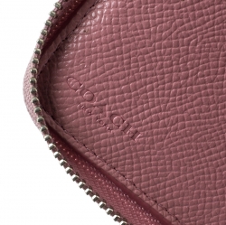Pre Owned محفظة كوتش جلد بسحاب ملتف وردي