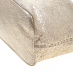 Pre Owned Coach Metallic Platinum Leather East West Chelsea Tote