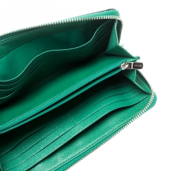 Pre Owned Coach Green Leather Accordion Zip Around Wallet