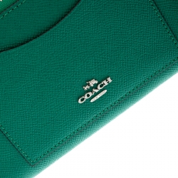 Pre Owned Coach Green Leather Accordion Zip Around Wallet