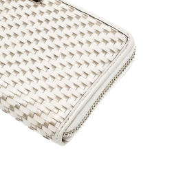 Pre Owned Coach Off White/Silver Woven Leather Zip Around Wallet
