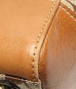 Pre Owned حقيبة كتف كوتش إبزيم مزدوج جلد وكانفاس شهيرة بنية