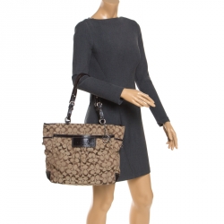 Pre Owned Coach Beige Canvas and Leather Shopper Tote