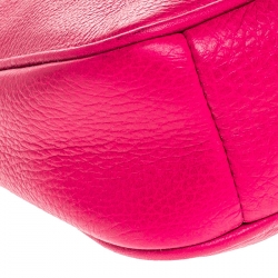 مملوكة مسبقًا Coach Hot Pink Leather Shoulder Bag