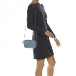 مملوكة مسبقًا Coach Seafoam Pebbled Leather Double Zip Camera Crossbody Bag