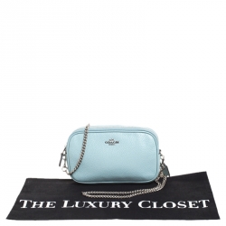 مملوكة مسبقًا Coach Seafoam Pebbled Leather Double Zip Camera Crossbody Bag
