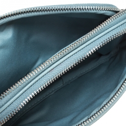 مملوكة مسبقًا Coach Seafoam Pebbled Leather Double Zip Camera Crossbody Bag