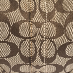 Pre Owned Coach Beige/White Signature Canvas and Leather Criss Cross Handle Hobo