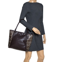 Pre Owned Coach Brown Signature Coated Canvas Top Zip Tote