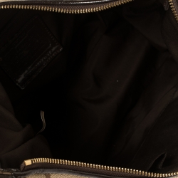 مملوكة مسبقًا حقيبة ك وتش كونفيرتيبل مخططة كانفاس بالشعار وجلد لامع مخططة بنية/ بيج