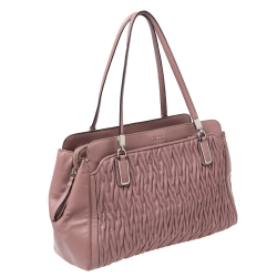 Pre Owned Coach Pink Matelassé Leather Shoulder Bag