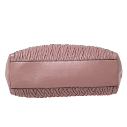 Pre Owned Coach Pink Matelassé Leather Shoulder Bag