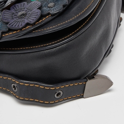 مملوكة مسبقًا Coach Black/Blue Leather Floral Applique Saddle Crossbody Bag