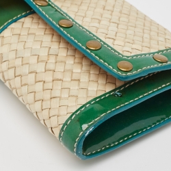 Pre Owned Coach Green/Beige Woven Raffia and Patent Leather Buckle Flap Wristlet Clutch