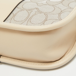 Pre Owned Coach Beige Signature Canvas and Leather Swinger 20 Bag