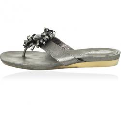 Coach Silver Metallic Skye Flower Thong Sandals Size 36.5