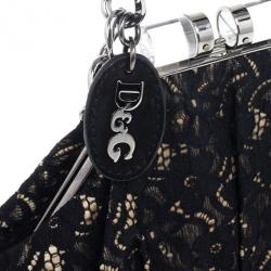 Pre Owned D and G Kiss Lock Frame Lace Clutch