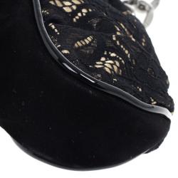 Pre Owned D and G Kiss Lock Frame Lace Clutch