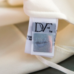 Pre Owned Diane Von Furstenberg Cream Silk Neck Tie Sleeveless Britni Blouse L