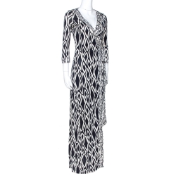Pre Owned Diane von Furstenberg Monochrome Printed Silk Banded Julian Long Wrap Dress S
