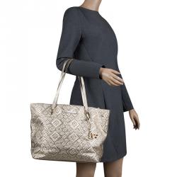 Pre Owned Diane Von Furstenberg Metallic Gold Quilted Leather Ready to Go Tote
