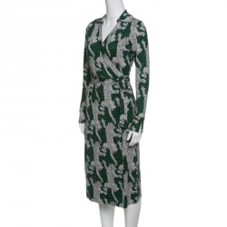 Pre Owned Diane Von Furstenberg Green Animal Figure Printed Jersey Silk Cybil Wrap Dress S