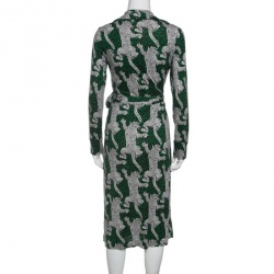 Pre Owned Diane Von Furstenberg Green Animal Figure Printed Jersey Silk Cybil Wrap Dress S