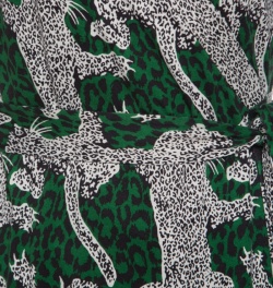 Pre Owned Diane Von Furstenberg Green Animal Figure Printed Jersey Silk Cybil Wrap Dress S